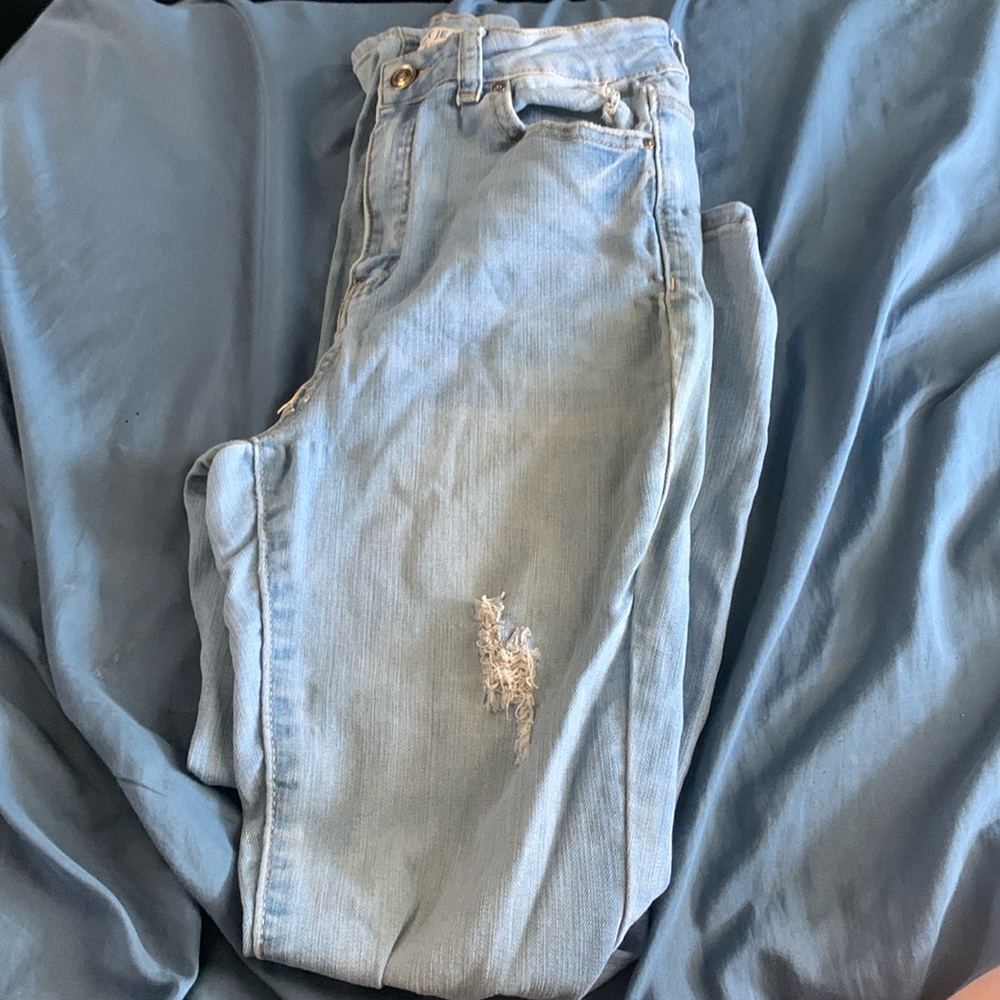 Ripped jeans size 9 barely worn